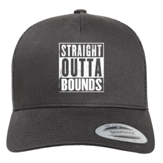 Keps: Straight outta bounds – Flexfit Retro Trucker (välj färg)